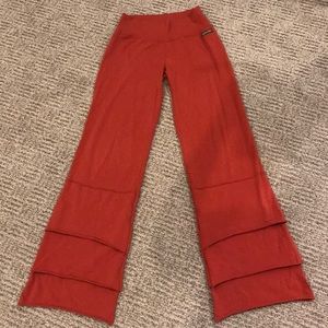 Size small Ladies matilda Jane Finn pants